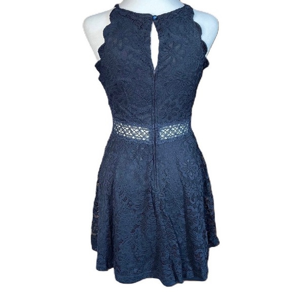 A. Byer Women’s Navy Blue Lace Halter Fit And Flare Mini Dress, Size 9 Juniors - Picture 4 of 12